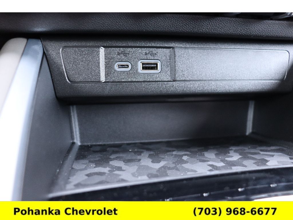 Vehicle image 16 of 35