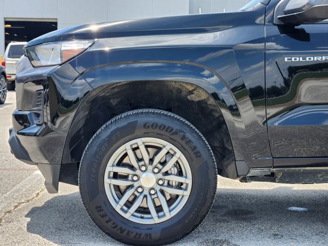2024 Chevrolet Colorado LT Image 5 of 21