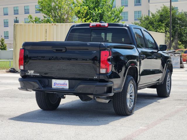 2024 Chevrolet Colorado LT Image 3 of 21