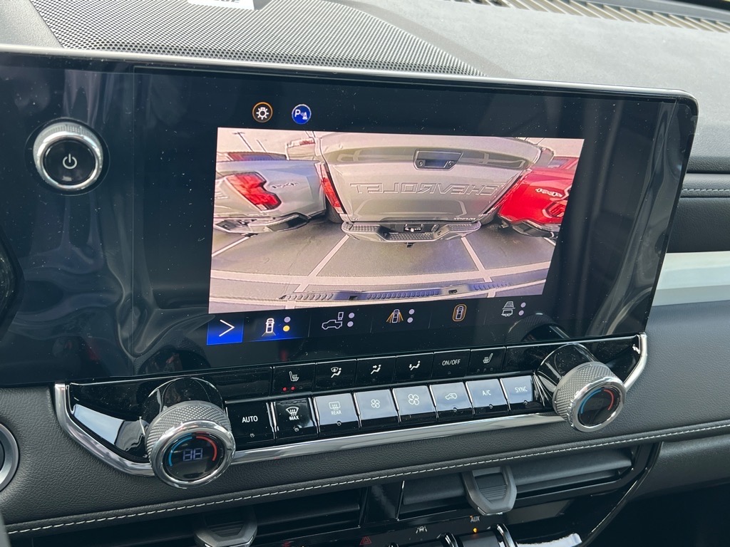 Vehicle image 8 of 26