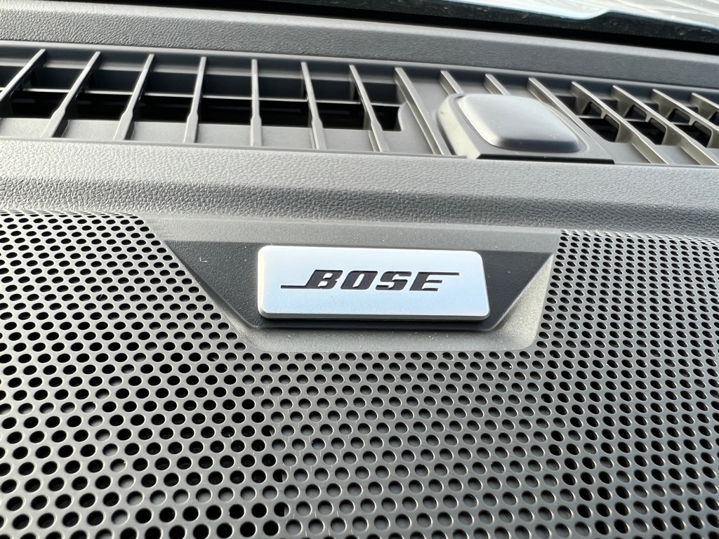Vehicle image 16 of 26