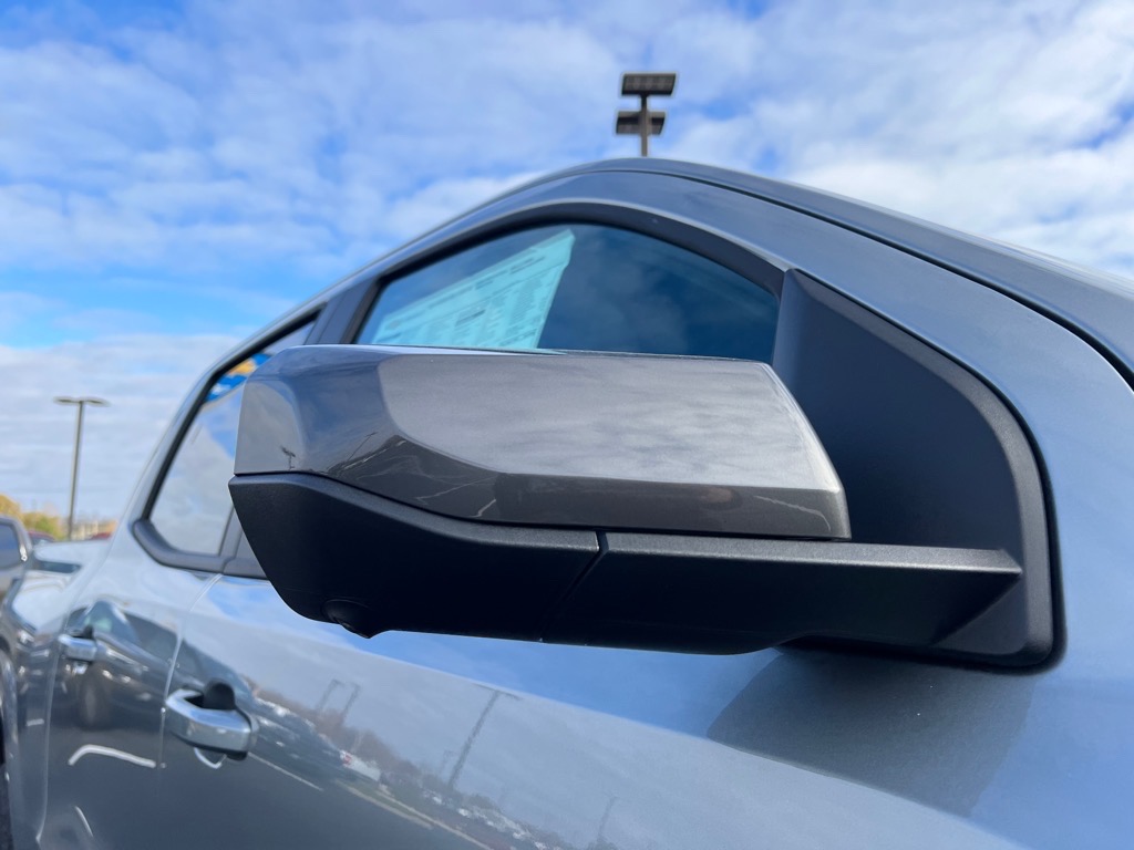 Vehicle image 5 of 26