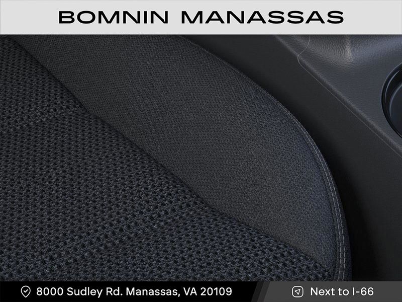 Vehicle image 21 of 24