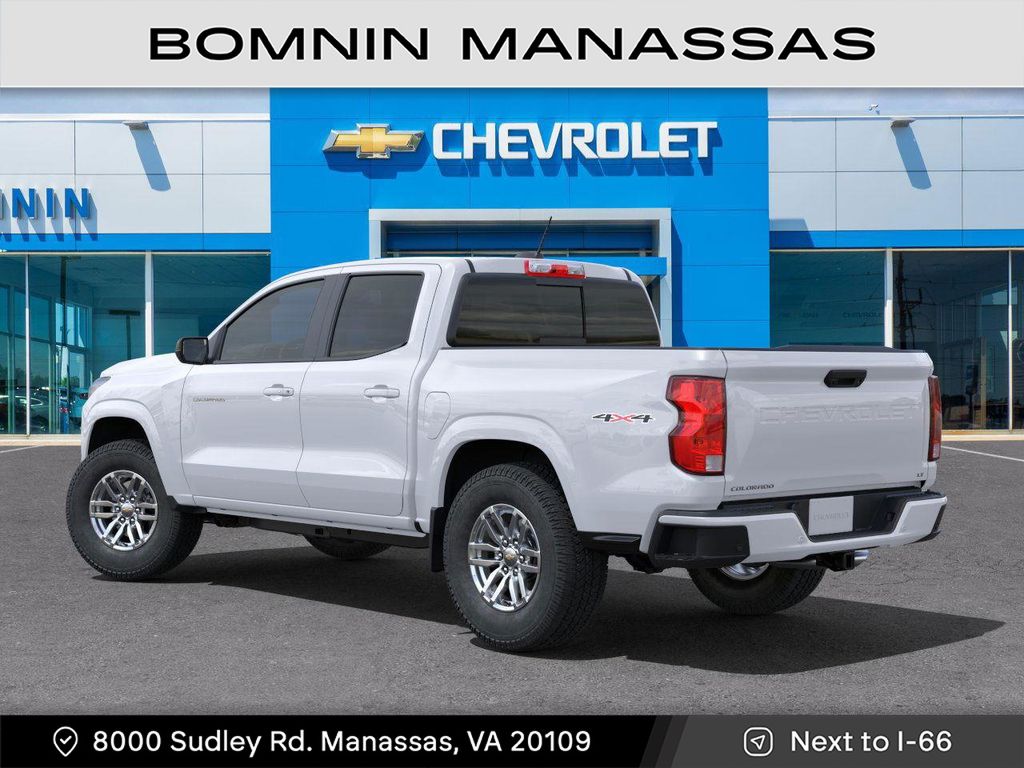 Vehicle image 8 of 24