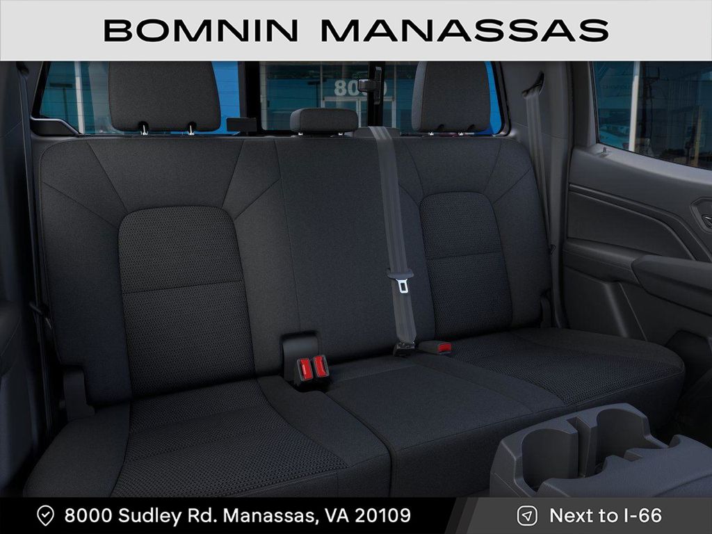 Vehicle image 17 of 24