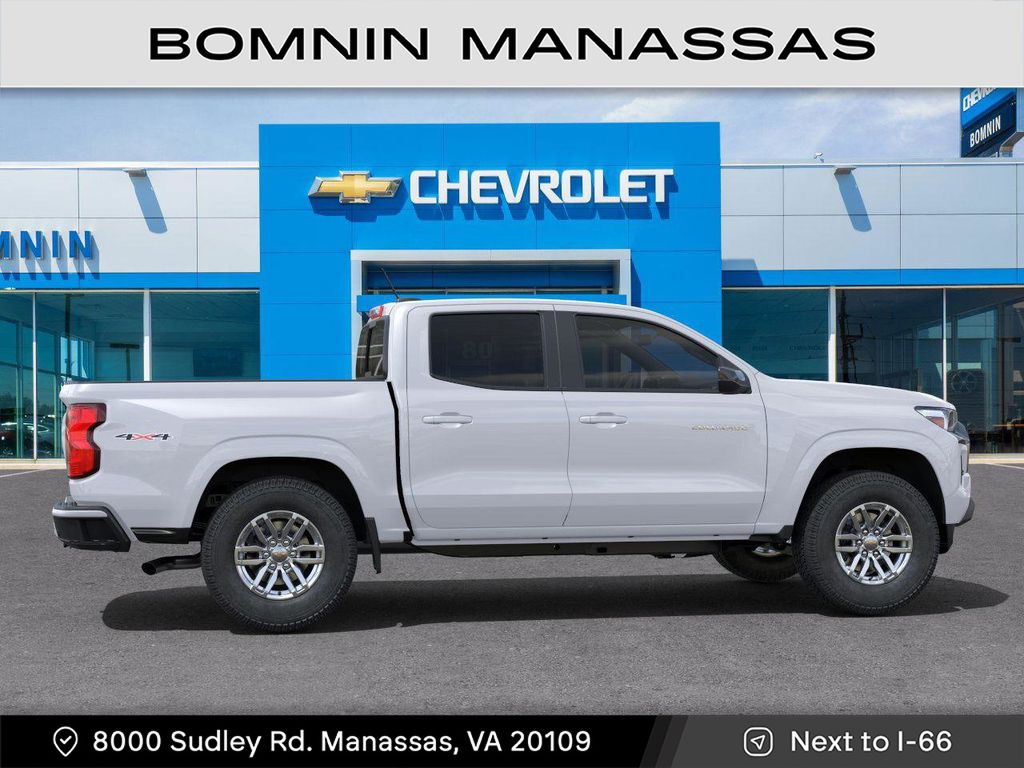 Vehicle image 6 of 24