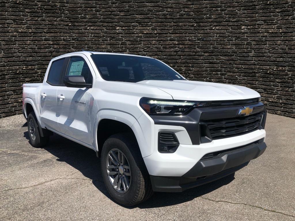 Vehicle image 4 of 21