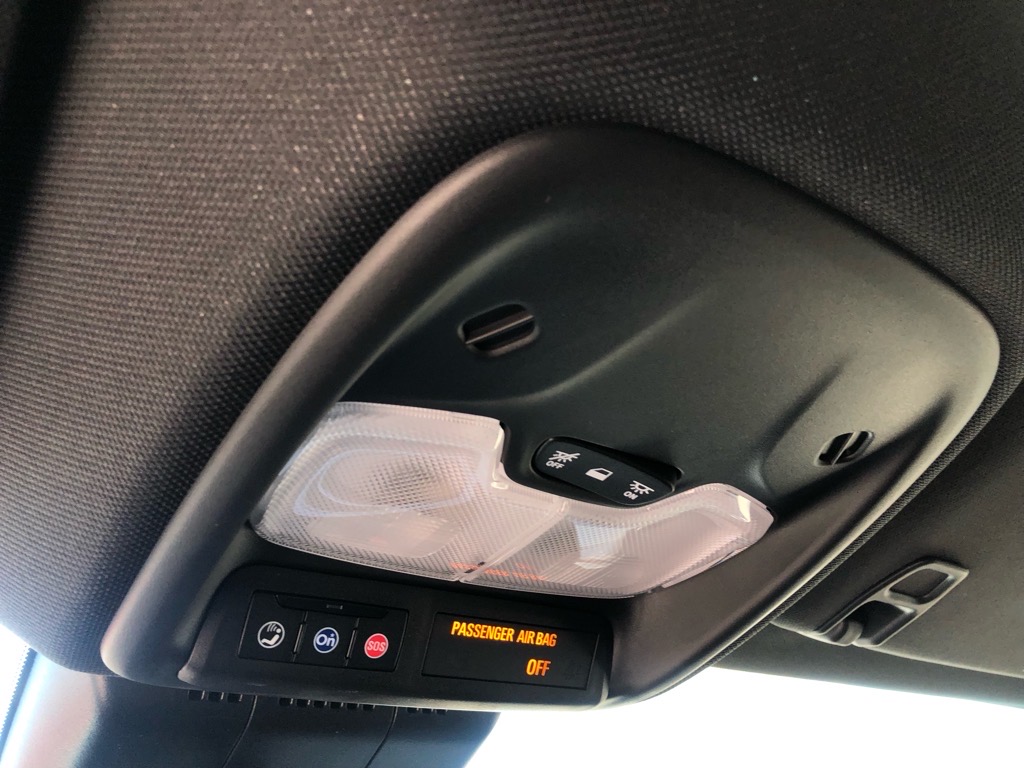 Vehicle image 17 of 21