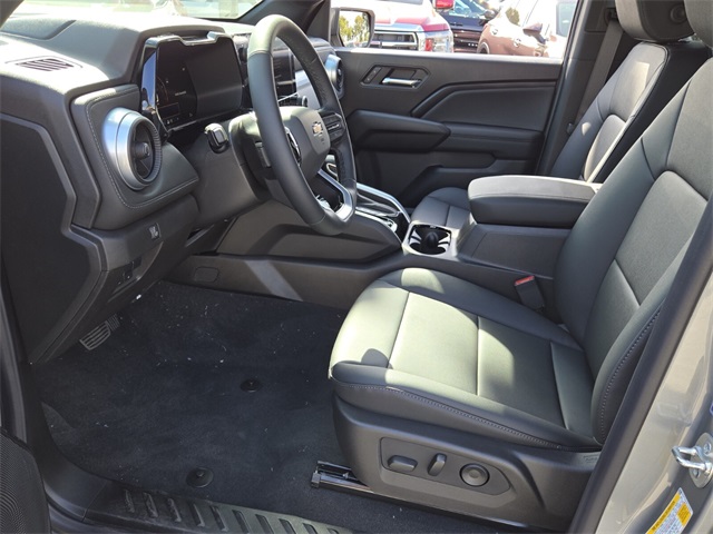 Vehicle image 7 of 15