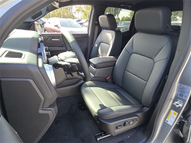 Vehicle image 6 of 15