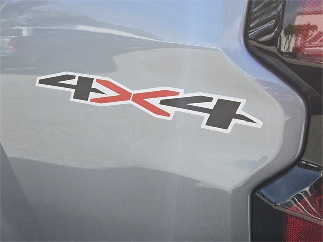 Vehicle image 10 of 15
