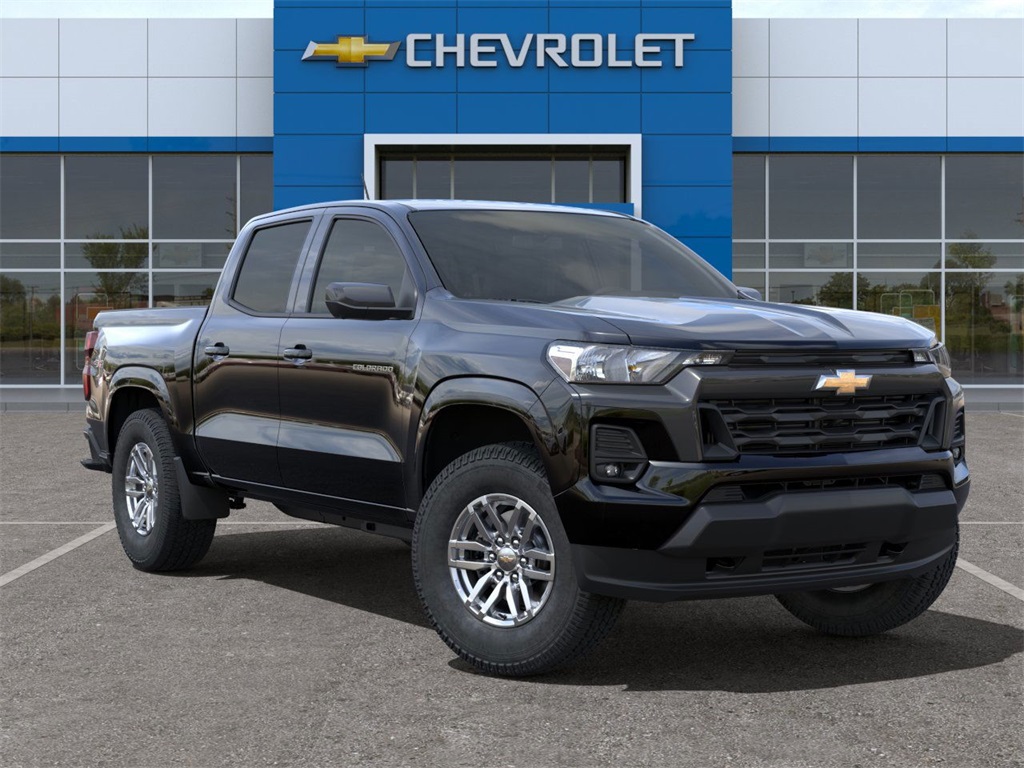 Vehicle image 7 of 24