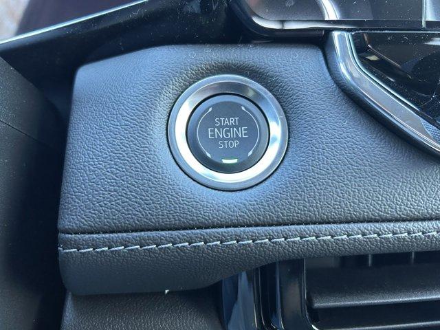 Vehicle image 24 of 35