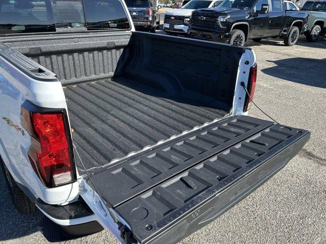 Vehicle image 17 of 35