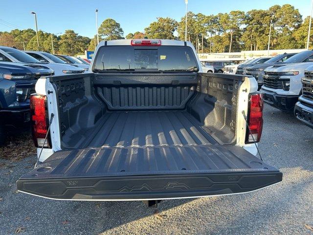 Vehicle image 17 of 31