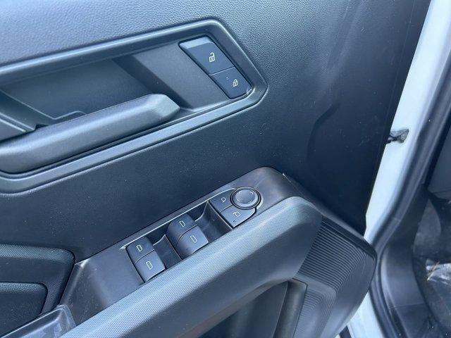 Vehicle image 19 of 31