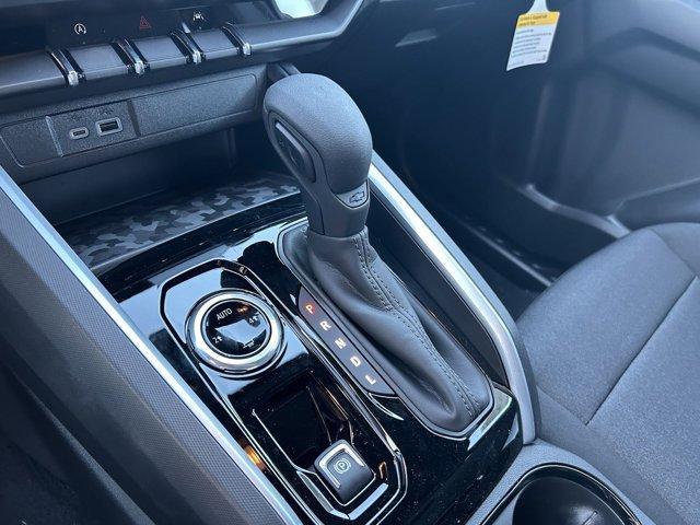 Vehicle image 25 of 31