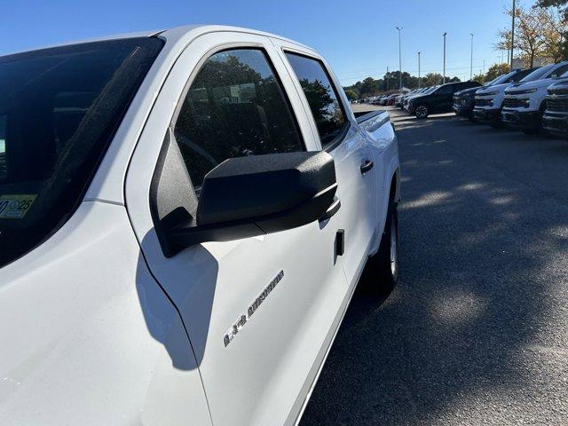 Vehicle image 13 of 31