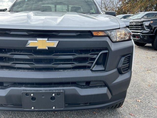Vehicle image 4 of 32
