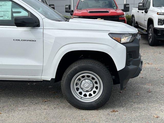 Vehicle image 13 of 32