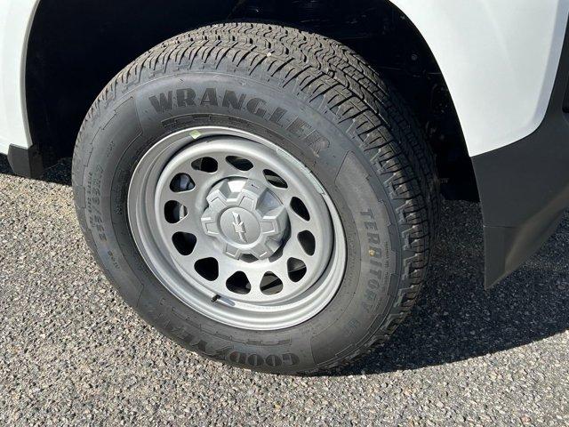 Vehicle image 13 of 16