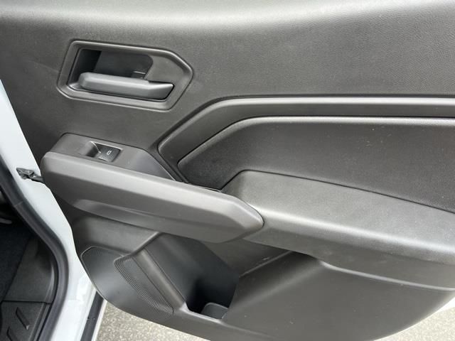 Vehicle image 24 of 37