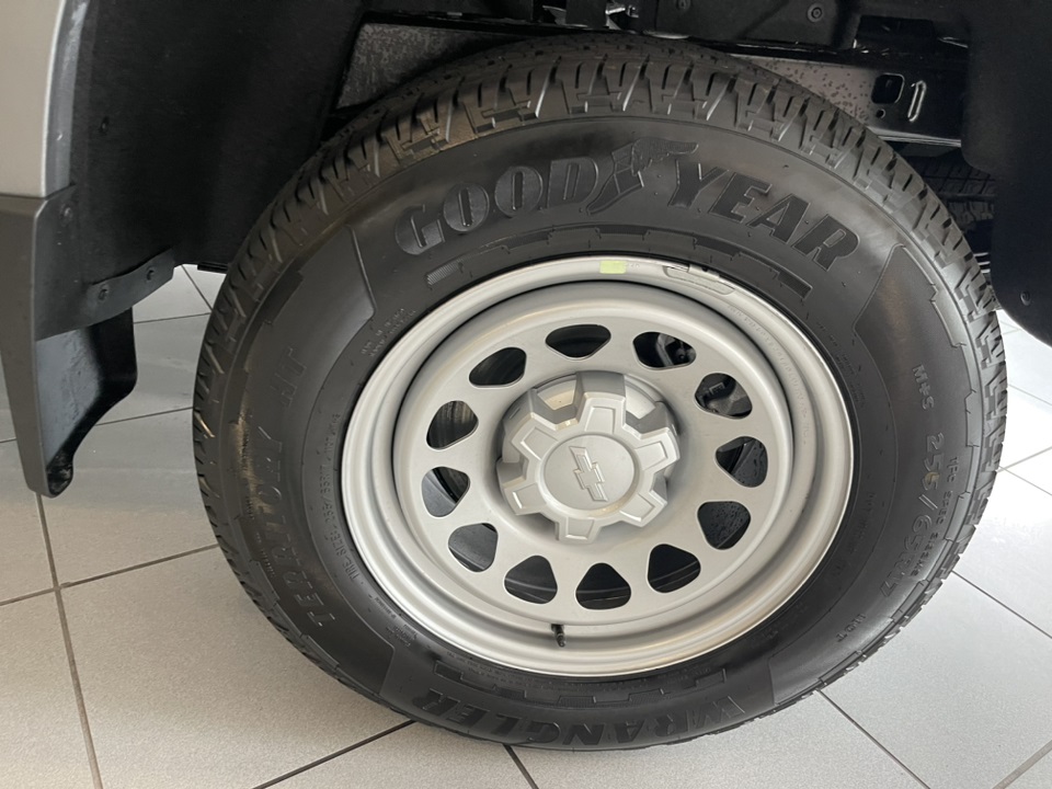 Vehicle image 28 of 29