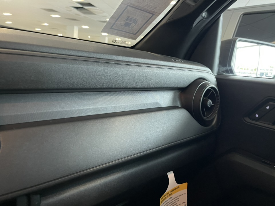 Vehicle image 23 of 29