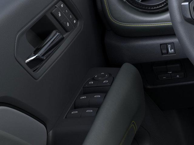 Vehicle image 22 of 24