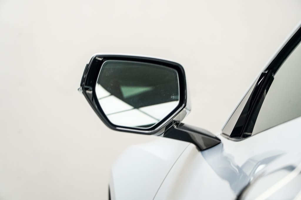 Vehicle image 15 of 40