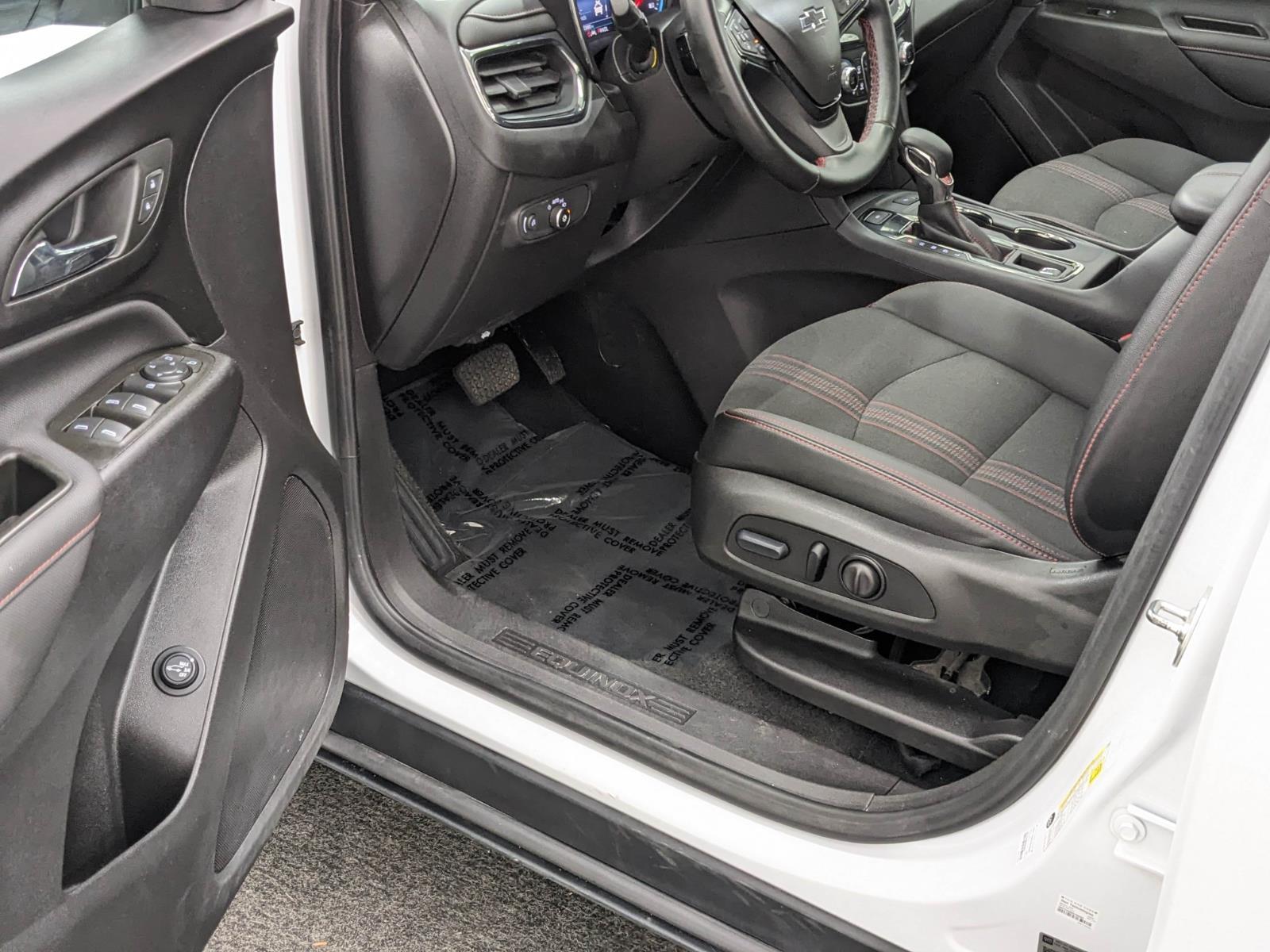Vehicle image 14 of 30