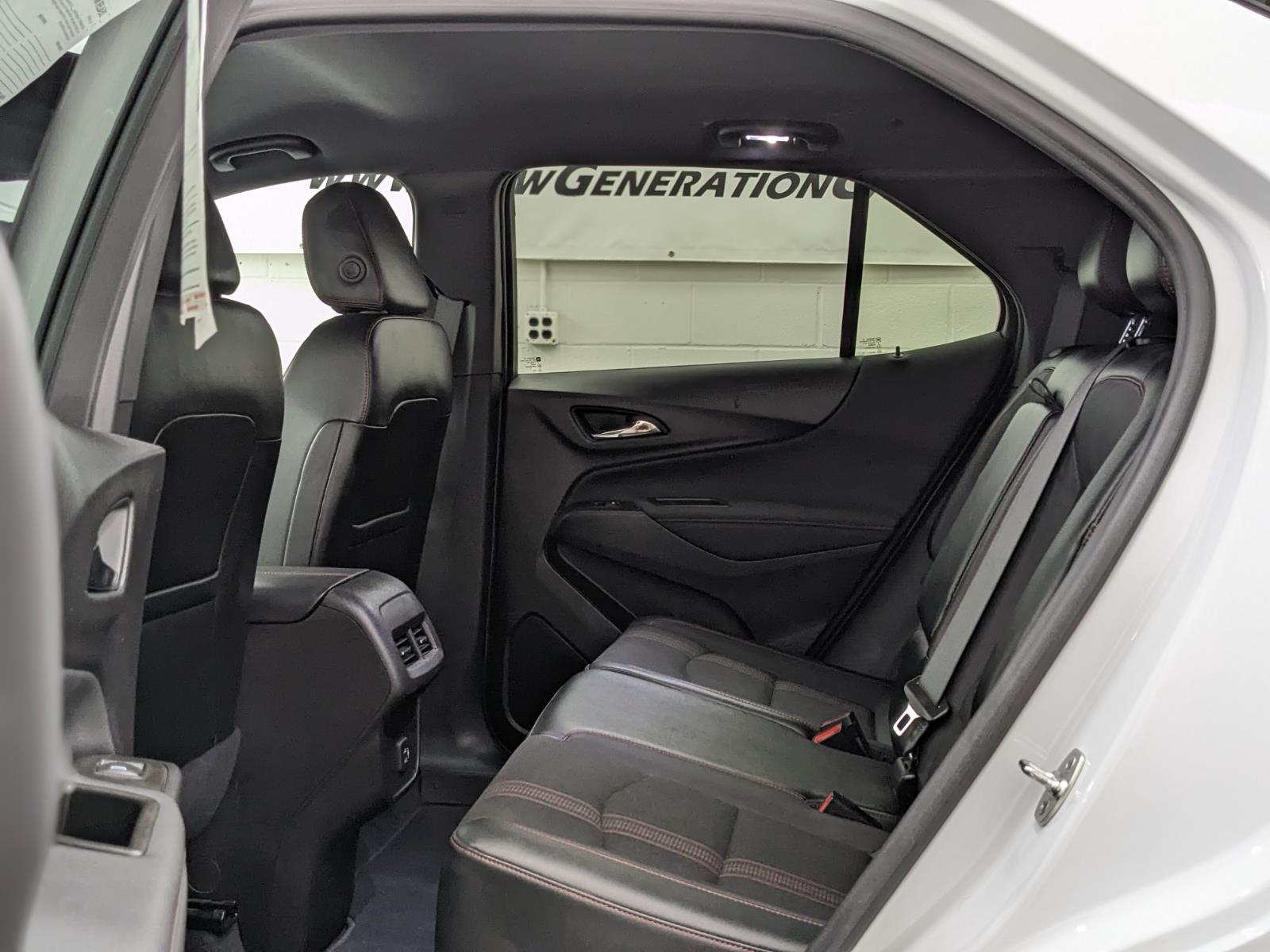 Vehicle image 12 of 30