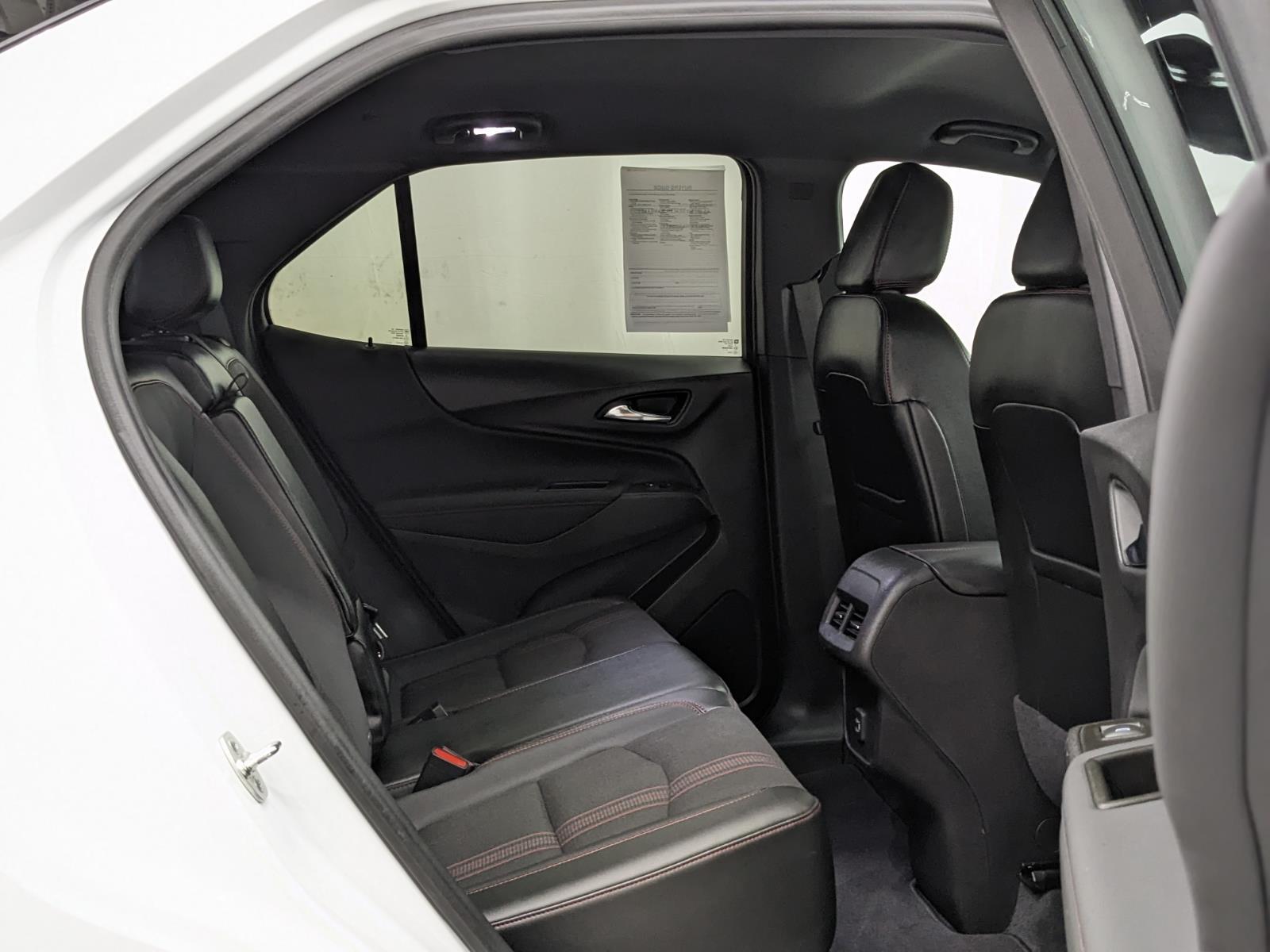Vehicle image 9 of 30