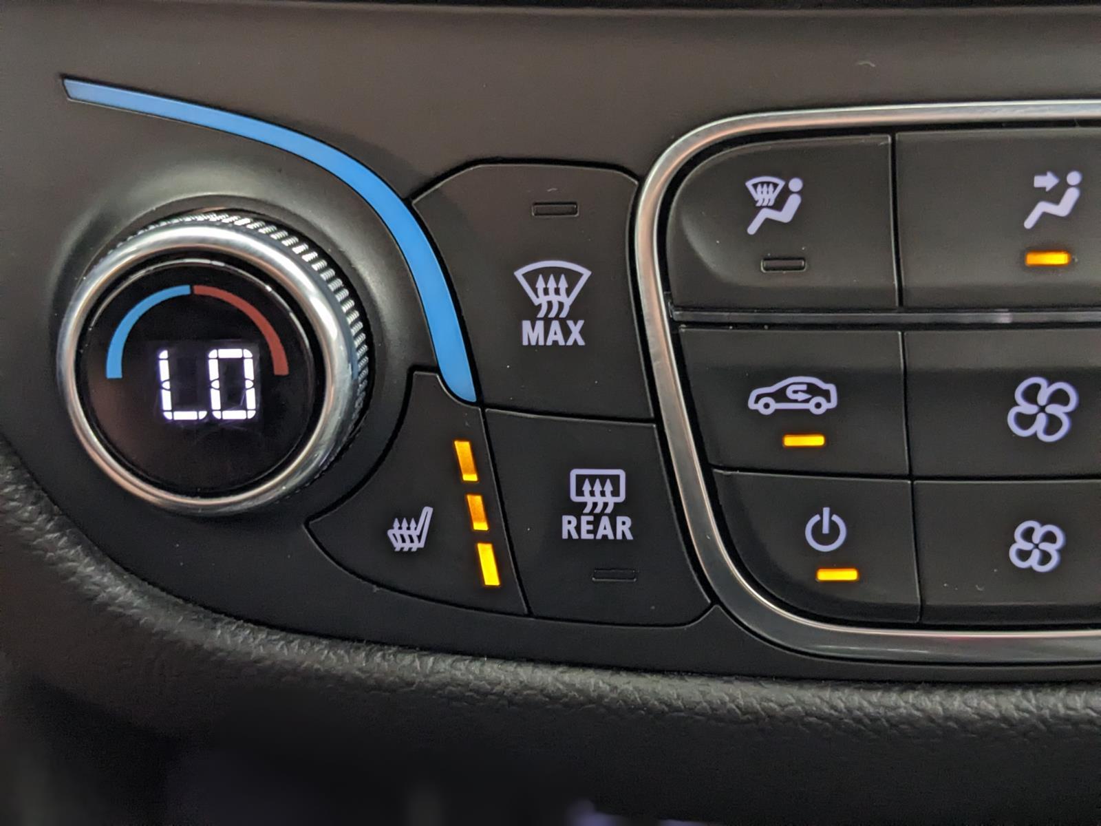 Vehicle image 23 of 30