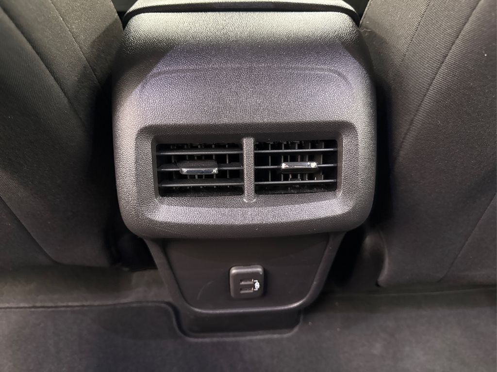 2024 Chevrolet Equinox LS Image 27 of 38