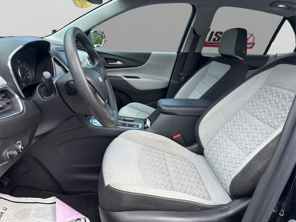 2024 Chevrolet Equinox LS Image 13 of 38