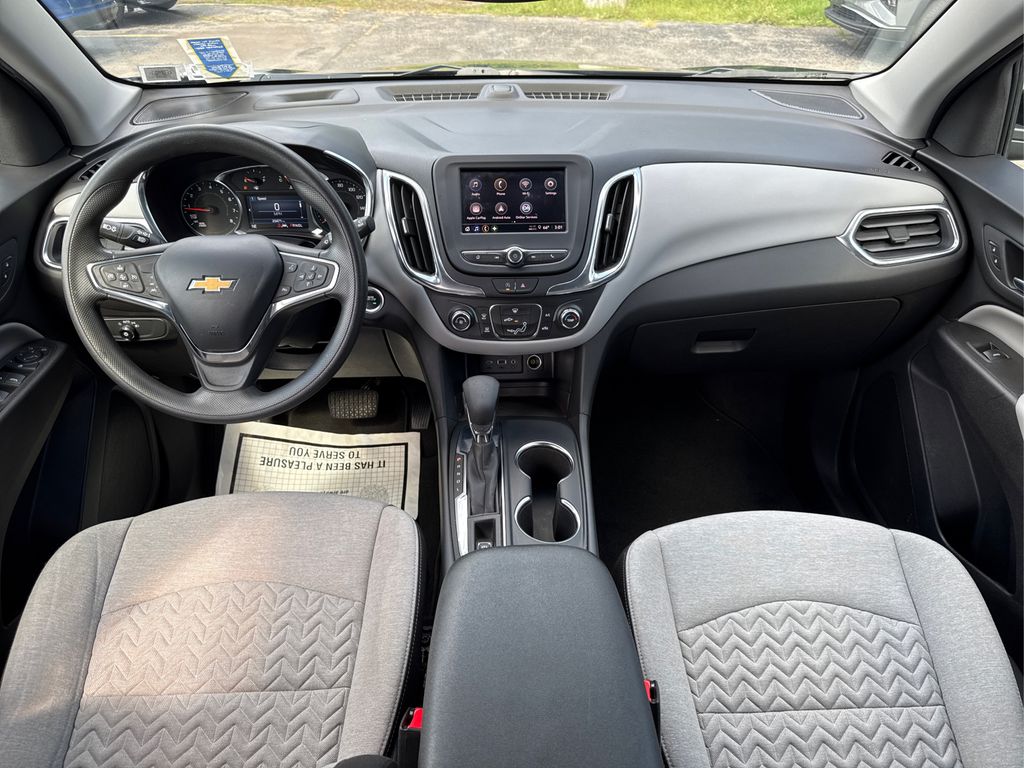 2024 Chevrolet Equinox LS Image 16 of 38