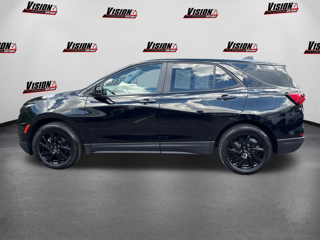 2024 Chevrolet Equinox LS Image 8 of 38