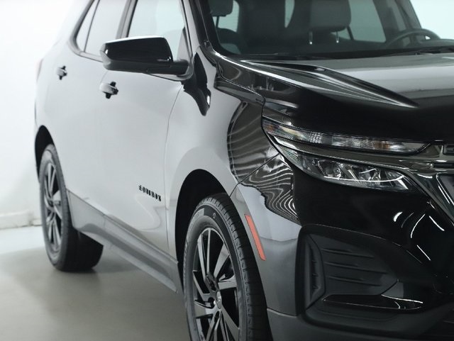 2024 Chevrolet Equinox LS Image 6 of 46