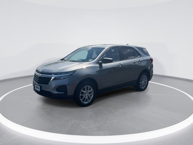 2024 Chevrolet Equinox LS Image 1 of 36