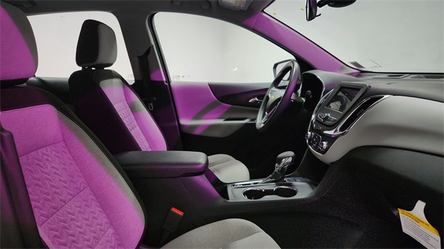 Vehicle image 23 of 26