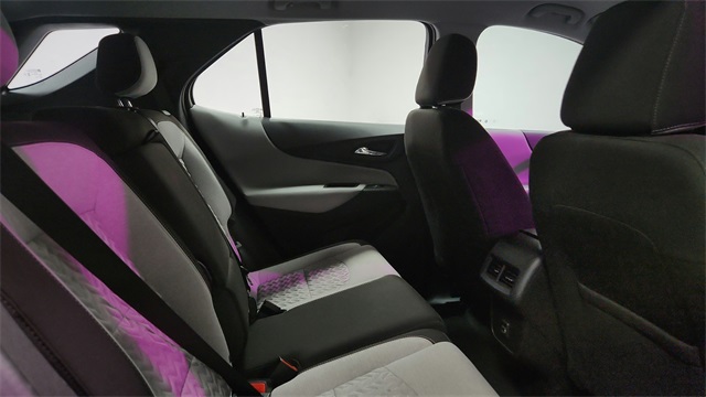 Vehicle image 22 of 26