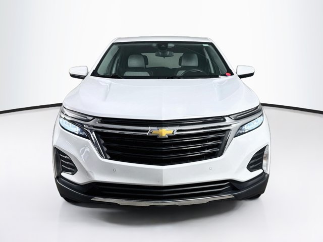2024 Chevrolet Equinox LT Image 2 of 33