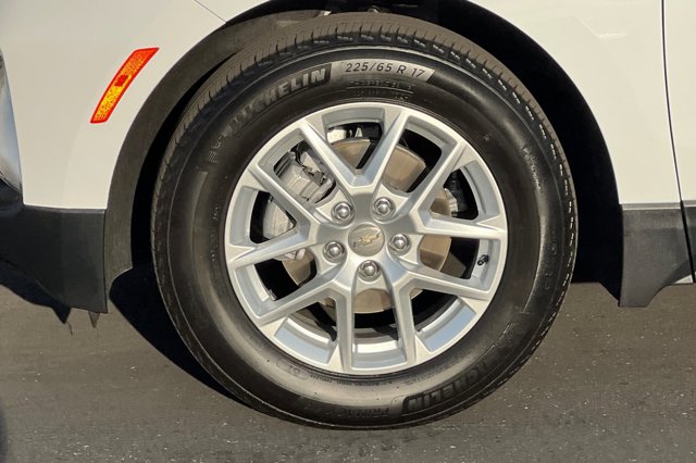 2024 Chevrolet Equinox LT Image 10 of 29