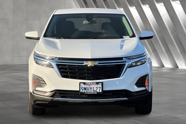 2024 Chevrolet Equinox LT Image 2 of 29