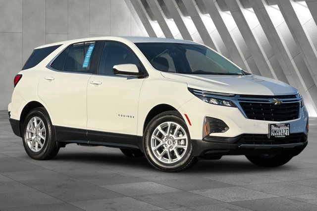 2024 Chevrolet Equinox LT Image 3 of 29