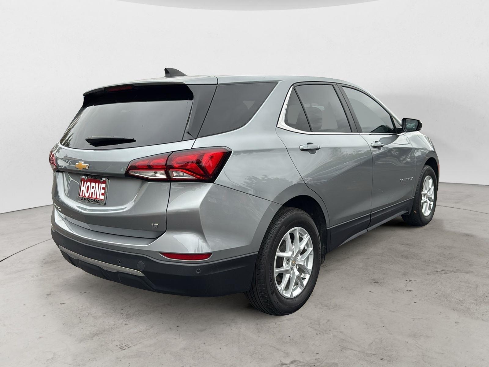 2024 Chevrolet Equinox LT Image 3 of 27