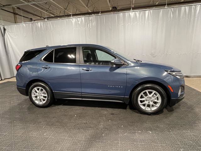 2024 Chevrolet Equinox LT Image 5 of 35