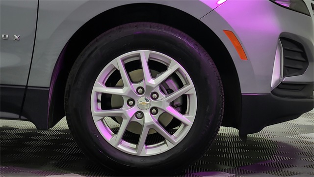 Vehicle image 24 of 26