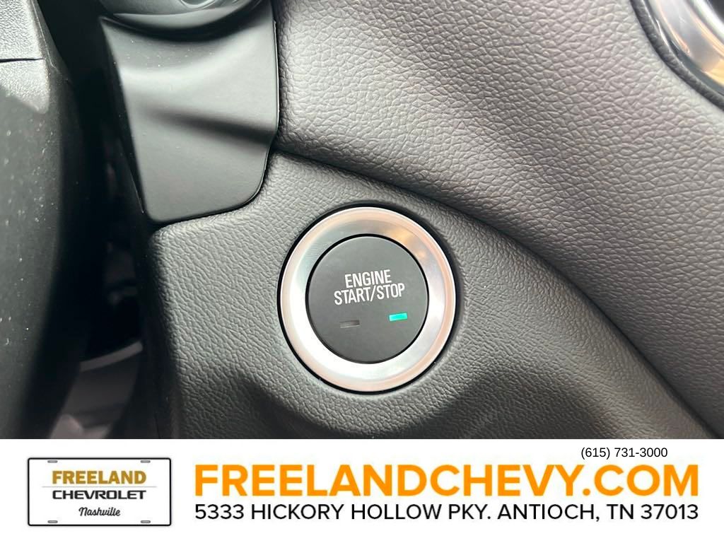 Vehicle image 14 of 24